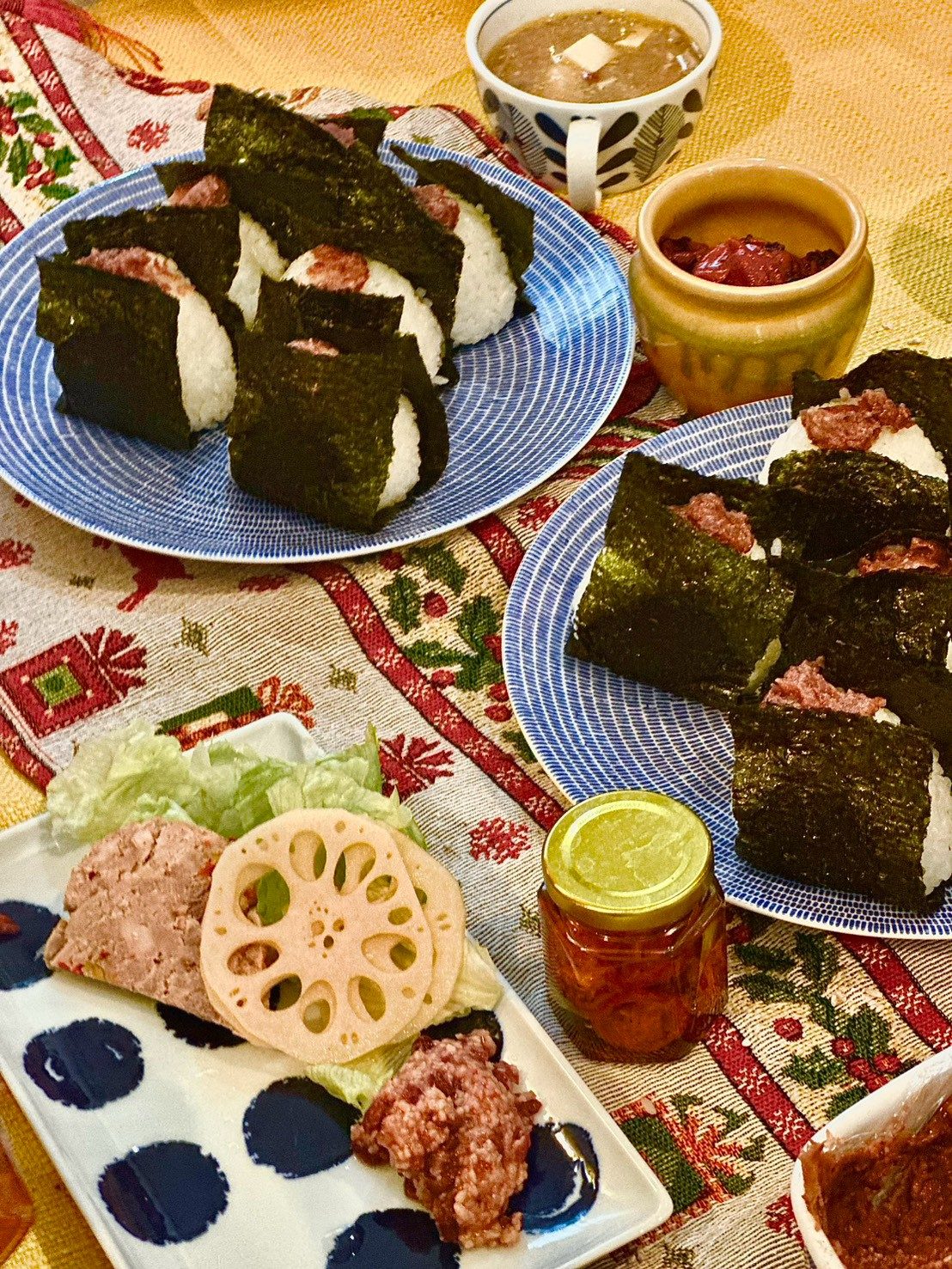 和リッサの肉味噌おにぎり