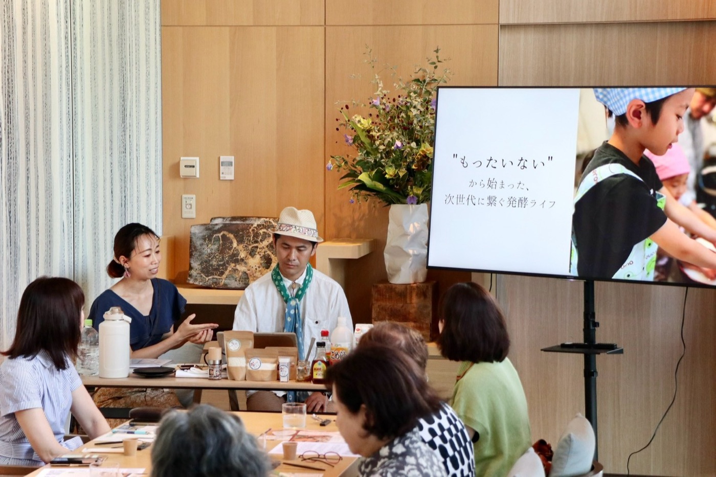 SORANO HOTELカルチャーサロンでの『もったいないから始まった、次世代に繋ぐ発酵ライフ』講演の様子